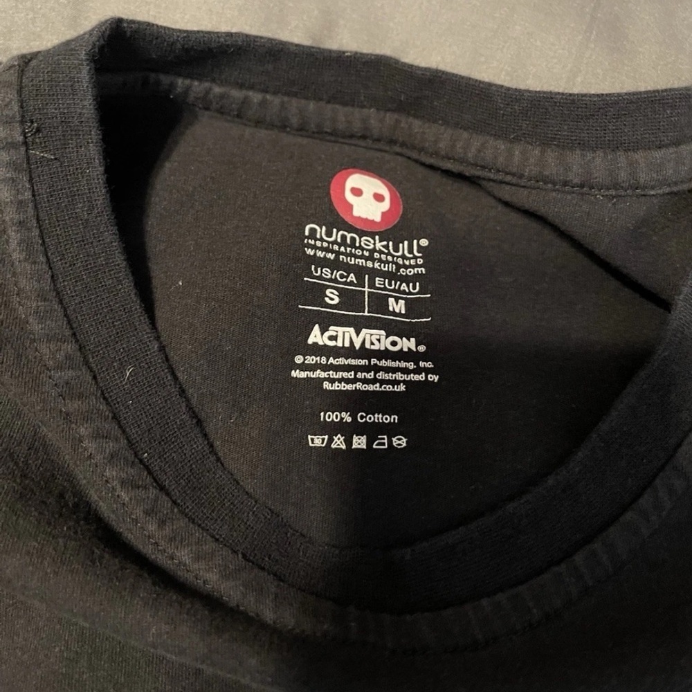 Call Of Duty - "Black Ops" Tee Shirt Size Small Numskull - Picture 2 of 2